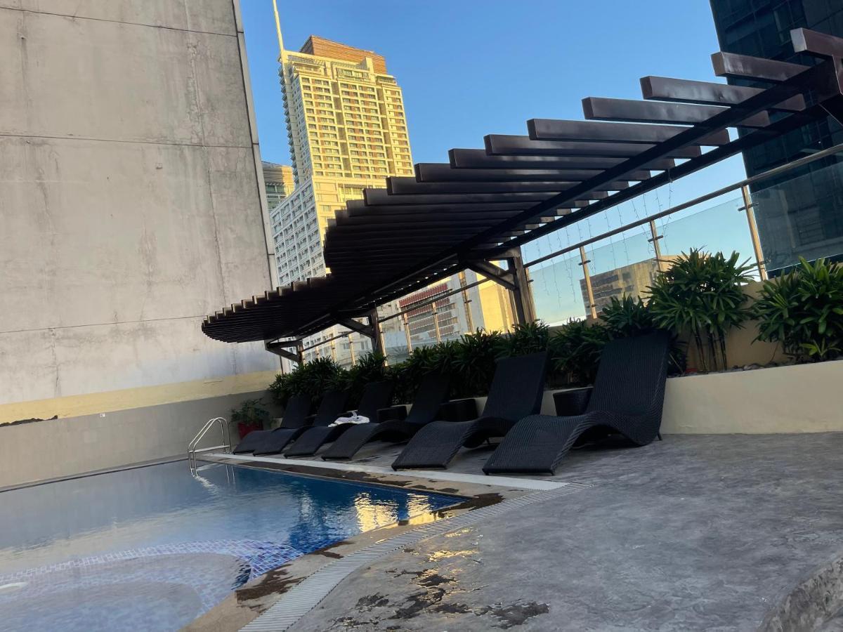 Poolside Family Room Greenbelt Makati Makati City Dış mekan fotoğraf